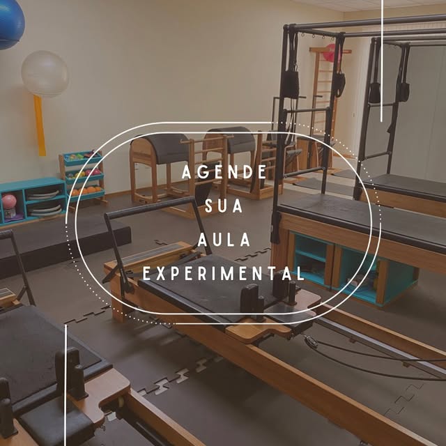 Espa&ccedil;o da Core Up com aparelhos de Pilates.